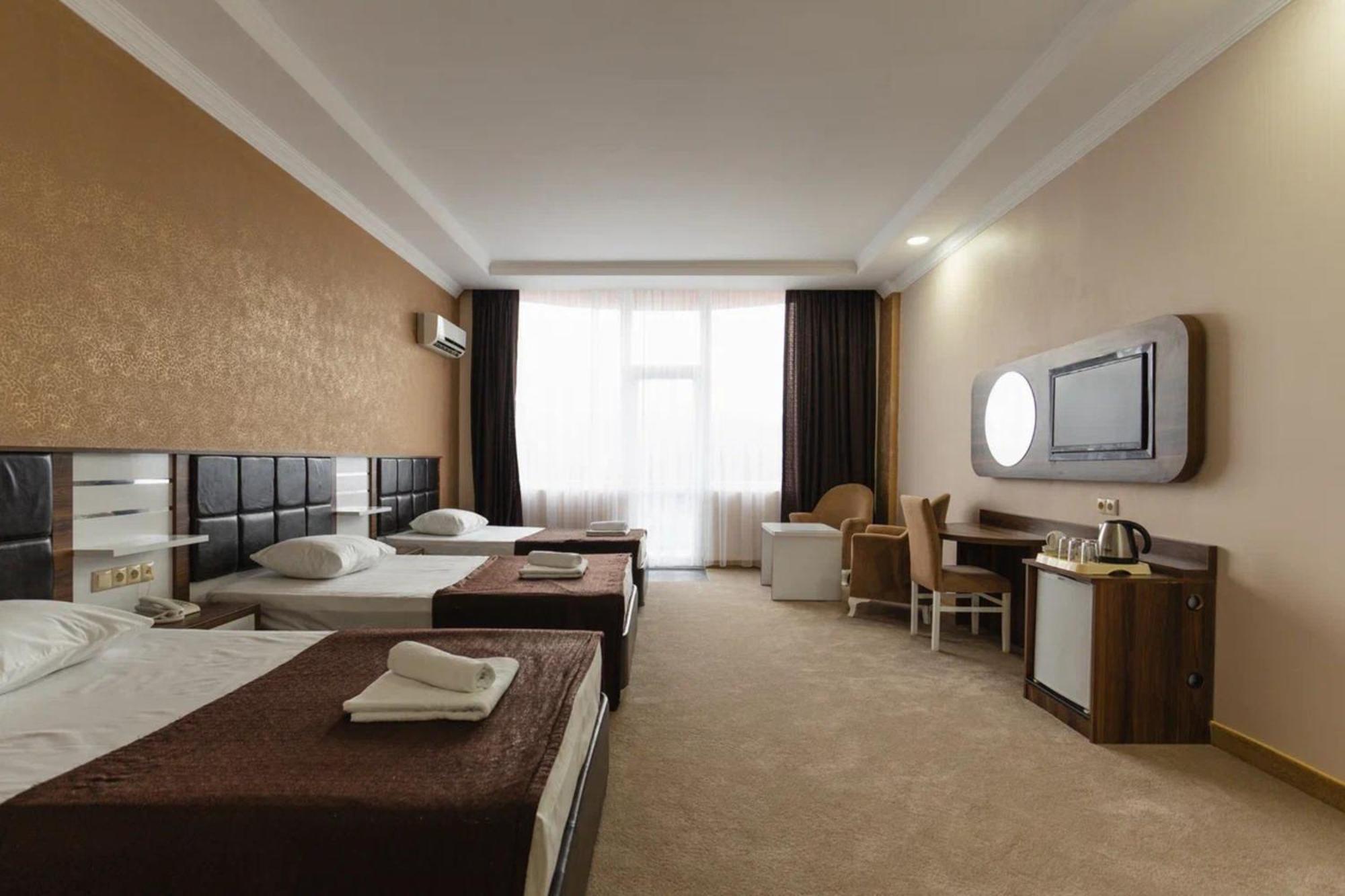 Grand Georgian Palace Batumi Esterno foto