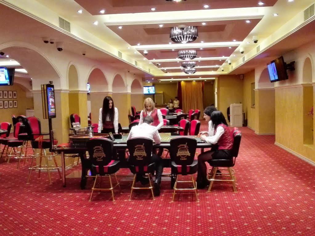 Grand Georgian Palace Batumi Esterno foto