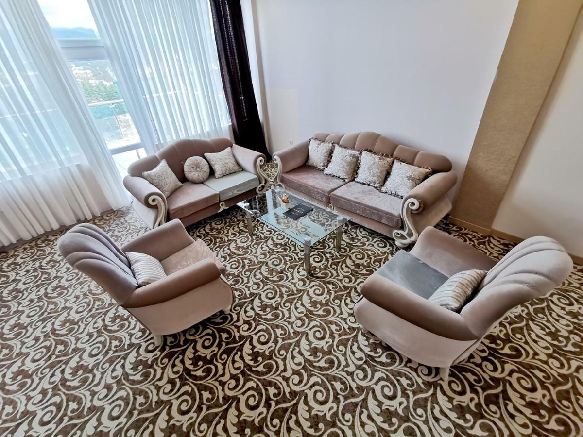 Grand Georgian Palace Batumi Esterno foto
